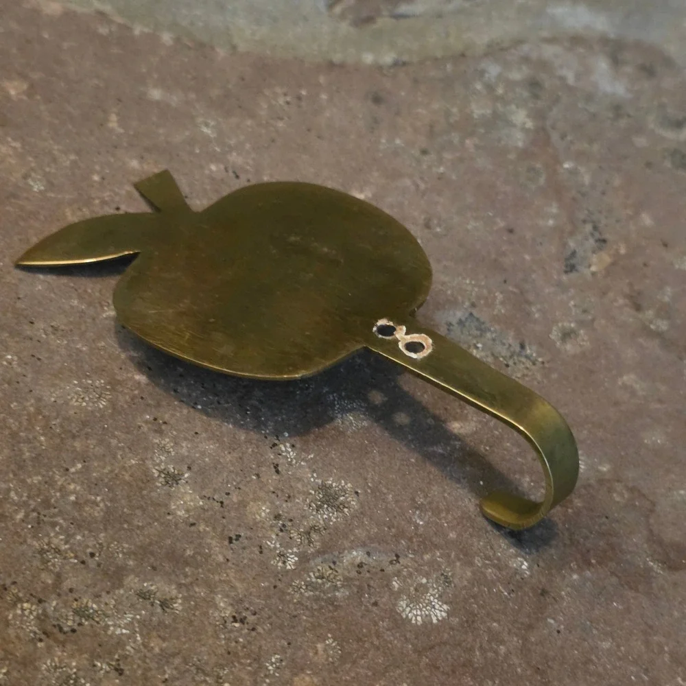 Vintage Solid Brass Apple Wall Hook Gold Fruit Kitchen Towel Key Hanger MCM